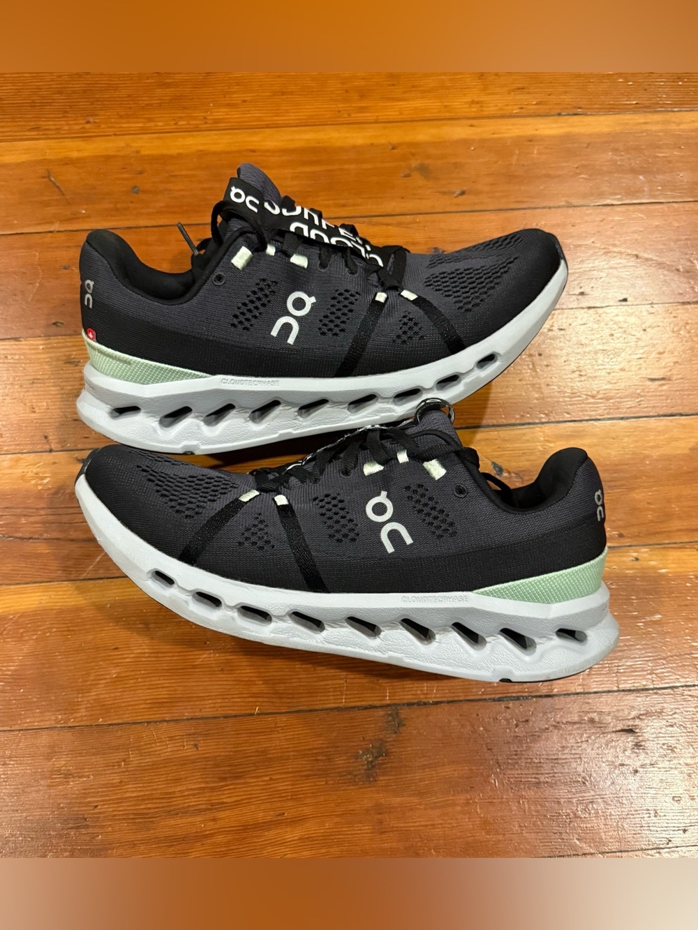 👟 Men’s On Running Cloudsurfer Next size US 9